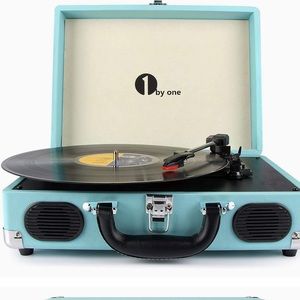1 BY ONE Portable Vintage Turntable
